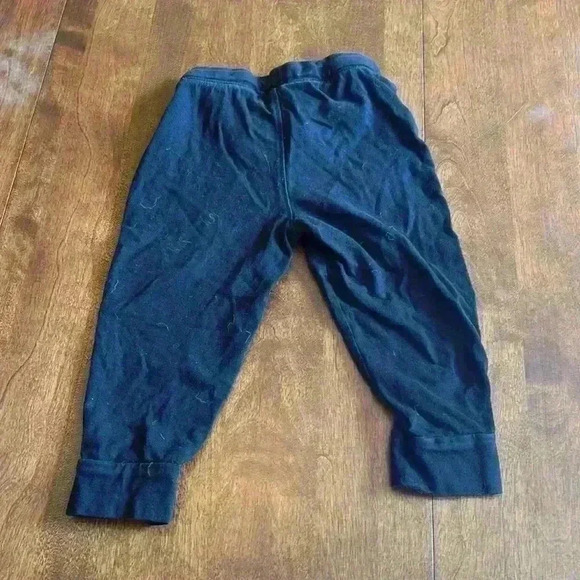 Black relaxed fit  leggings - Picture 3 of 3